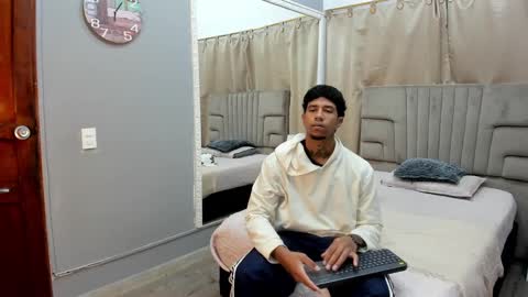 julian billy online show from January 17, 2025, 11:27 am