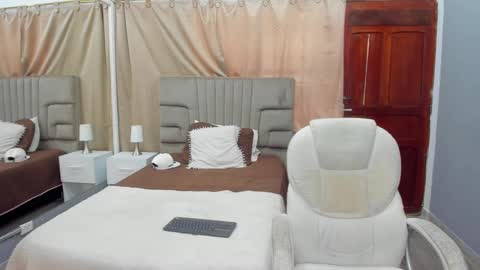 julian billy online show from February 18, 2025, 3:10 pm