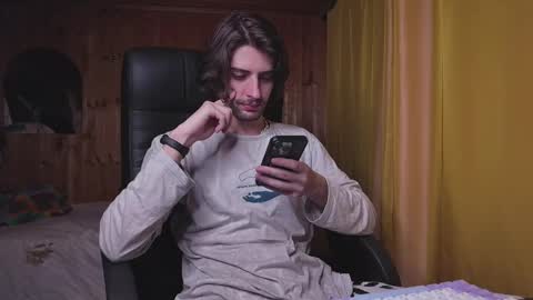 julian_cassablanca online show from February 25, 2025, 9:46 pm