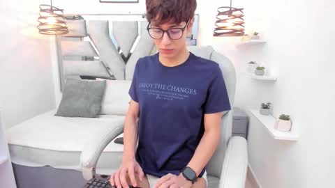 Snapshot of julian_steward chatting on December 20, 2025, 8:16 pm julian_steward online show from December 20, 2025, 8:16 pm