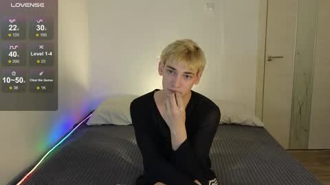 Snapshot of julian_win chatting on April 23, 2026, 9:39 pm Eren online show from April 23, 2026, 9:39 pm