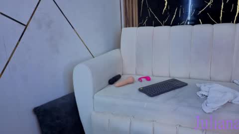 juliana23_pm online show from April 14, 2026, 5:41 pm