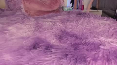 juliana_js_ online show from September 23, 2025, 6:16 am