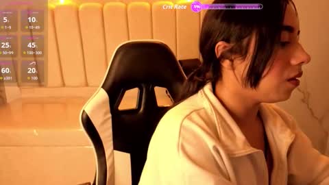 Snapshot of juliana_tx chatting on November 13, 2025, 2:43 am Online 2200 to 600 online show from November 13, 2025, 2:43 am