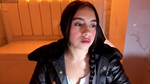 Snapshot of juliana_tx chatting on November 22, 2025, 2:54 am Online 2200 to 600 online show from November 22, 2025, 2:54 am