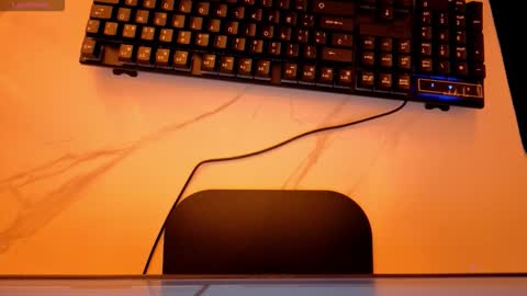 Snapshot of juliana_tx chatting on November 25, 2025, 2:44 am Online 2200 to 600 online show from November 25, 2025, 2:44 am