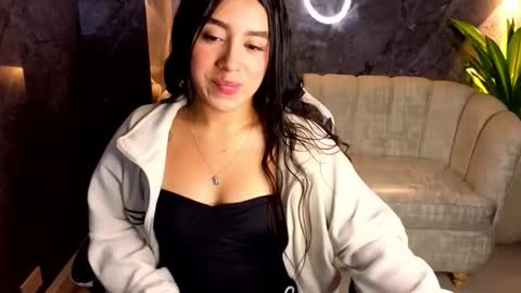 Snapshot of juliana_tx chatting on February 8, 2026, 2:59 am Online 2200 to 600 online show from February 8, 2026, 2:59 am