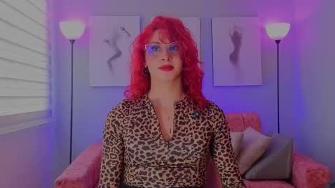 Snapshot of julianna_saenz chatting on February 6, 2026, 10:02 pm Juliana online show from February 6, 2026, 10:02 pm
