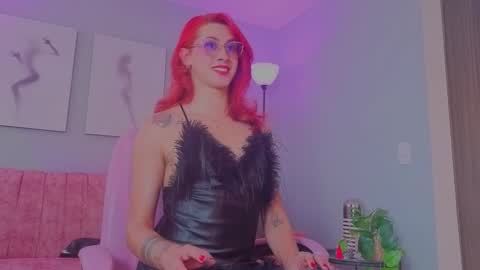 Snapshot of julianna_saenz chatting on March 3, 2026, 10:04 pm Juliana online show from March 3, 2026, 10:04 pm