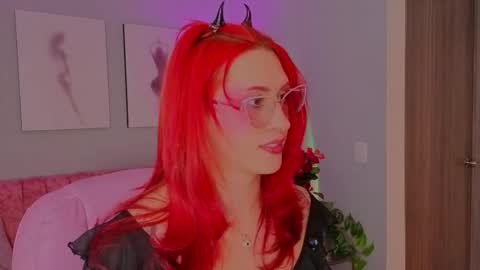 Snapshot of julianna_saenz chatting on March 26, 2026, 5:07 pm Juliana online show from March 26, 2026, 5:07 pm