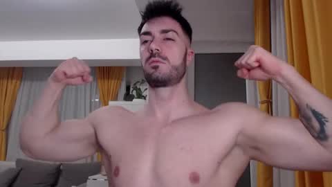 JulianRoyce online show from April 1, 2026, 2:56 am