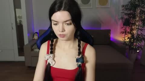 Snapshot of juliaortega_ chatting on May 2, 2026, 4:01 pm Julia online show from May 2, 2026, 4:01 pm