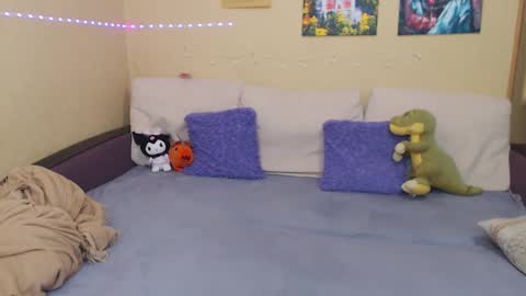 Jul online show from January 27, 2025, 3:07 pm