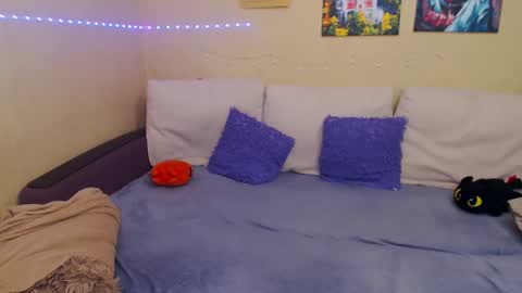 Jul online show from March 1, 2025, 3:05 pm