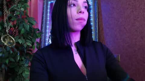 Snapshot of juliawilliamsx chatting on November 17, 2025, 7:03 am Maria online show from November 17, 2025, 7:03 am