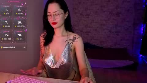 Snapshot of julie__rayls chatting on May 10, 2026, 7:19 pm see u next time 1700 UTC 0 3 online show from May 10, 2026, 7:19 pm