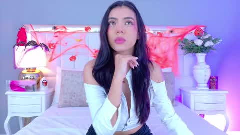 Juliet Bennet online show from October 27, 2025, 3:21 am