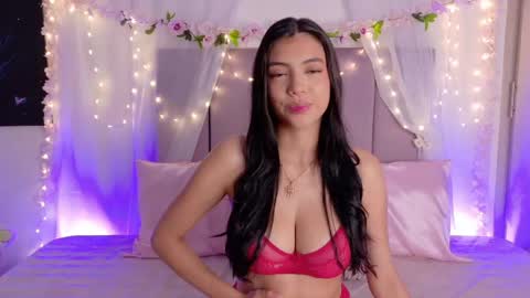 Juliet Bennet online show from March 17, 2026, 4:17 am