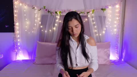 Juliet Bennet online show from April 5, 2026, 12:08 am