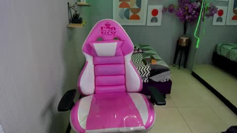julie coper online show from December 9, 2024, 10:41 pm