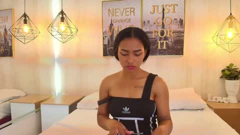 julie coper online show from October 9, 2025, 12:36 pm