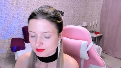 Julie online show from December 7, 2024, 7:10 pm