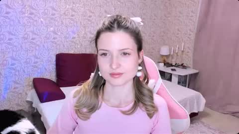 Julie online show from December 31, 2024, 7:40 pm