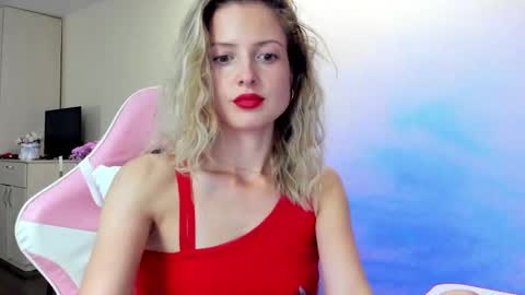 Julie online show from September 13, 2025, 3:45 pm