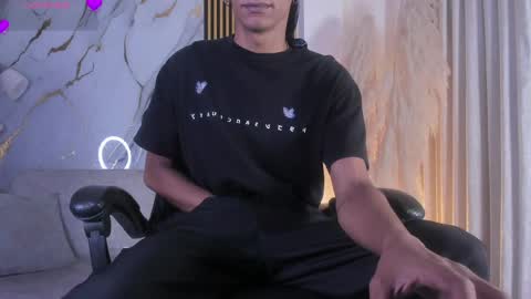 Julien online show from March 24, 2026, 11:26 am