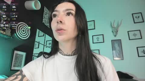 Snapshot of juliet_sourire chatting on June 6, 2026, 12:32 pm juliet_sourire online show from June 6, 2026, 12:32 pm