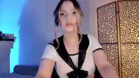 Julieta369 online show from June 21, 2026, 11:29 pm