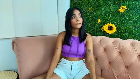 Juli online show from December 1, 2024, 7:25 pm