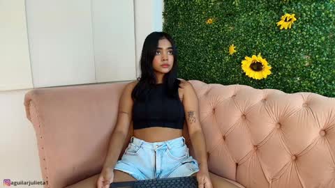 Juli online show from December 2, 2024, 7:16 pm