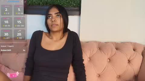 Juli online show from October 11, 2025, 7:34 pm