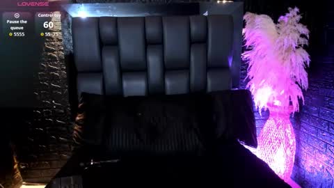 Julieta  online show from November 29, 2025, 10:18 am