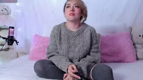 Juli  online show from April 16, 2026, 4:35 am