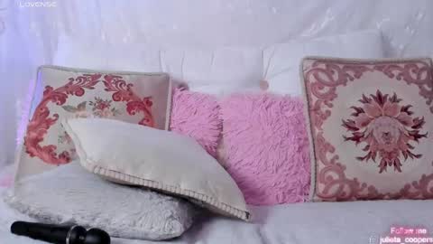 Snapshot of julieta_cooper20 chatting on June 5, 2026, 6:52 am Juli online show from June 5, 2026, 6:52 am