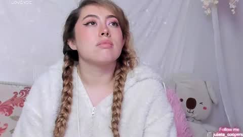 Snapshot of julieta_cooper20 chatting on June 18, 2026, 9:14 am Juli online show from June 18, 2026, 9:14 am