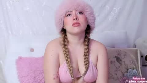 Snapshot of julieta_cooper20 chatting on June 21, 2026, 4:48 am Juli online show from June 21, 2026, 4:48 am