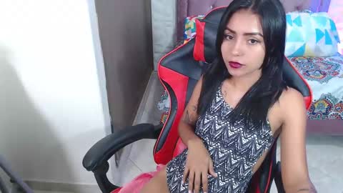 julieta_fn online show from March 4, 2025, 6:29 pm