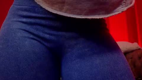  Julieta  online show from September 23, 2025, 12:08 pm