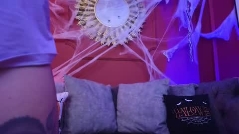  Julieta  online show from October 21, 2025, 11:22 am