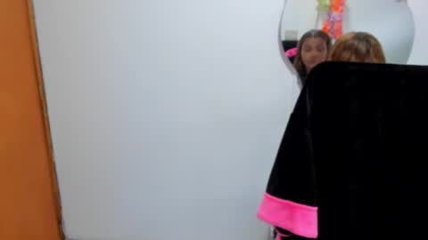 julieta_star69 online show from November 3, 2025, 7:15 pm