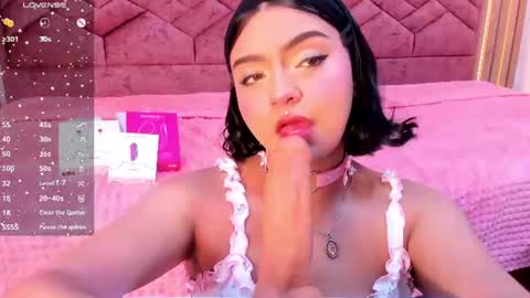 Snapshot of julieta_sweett20 chatting on July 2, 2026, 2:23 pm Julieta online show from July 2, 2026, 2:23 pm
