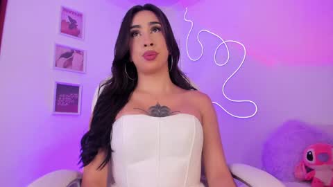 julietabomgv online show from March 1, 2025, 12:50 am