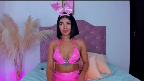 Julieth Gomez online show from November 1, 2025, 1:51 am