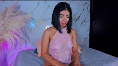 Julieth Gomez online show from December 15, 2025, 12:15 am