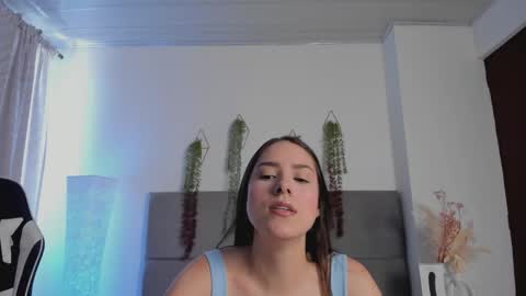 Snapshot of julietasnoow chatting on April 26, 2026, 4:26 pm Julieta Snow online show from April 26, 2026, 4:26 pm
