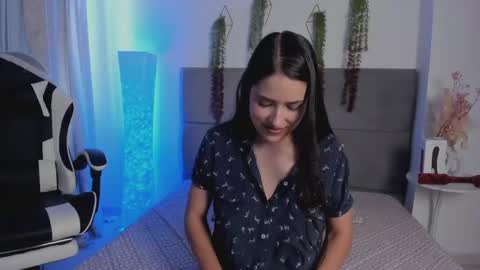 Snapshot of julietasnoow chatting on June 9, 2026, 6:41 pm Julieta Snow online show from June 9, 2026, 6:41 pm