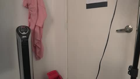 julieth_rojas online show from April 6, 2026, 4:46 am